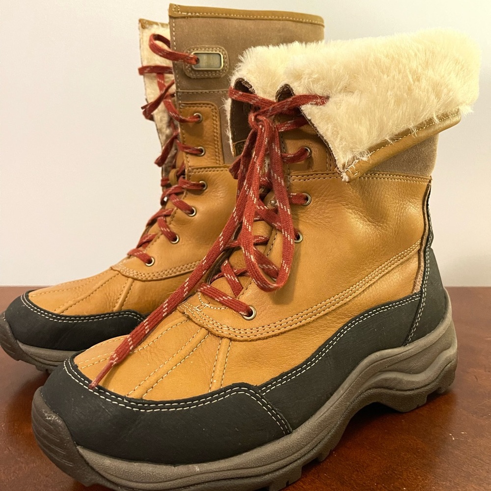 Clarks Mazlyn Arctic Winter Boots with faux fur cuff size 10